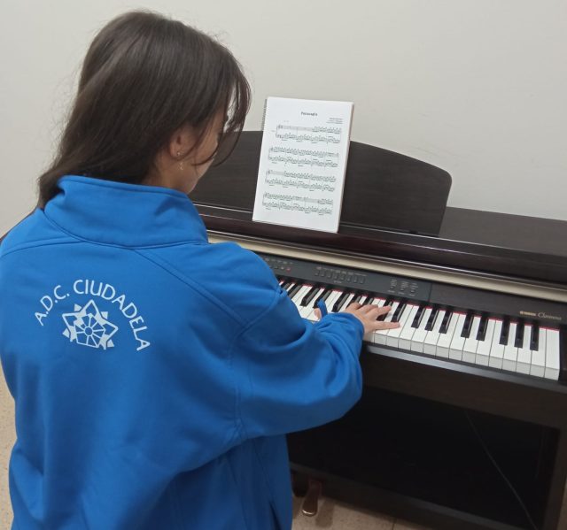 MÚSICA PARA NUESTROS OÍDOS EN ADC CIUDADELA