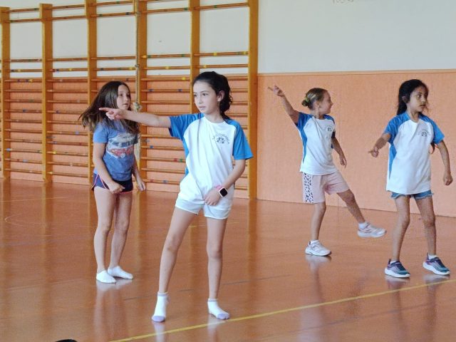 BAILES URBANOS EN LA SEDE DE CP CARDENAL ILUNDÁIN